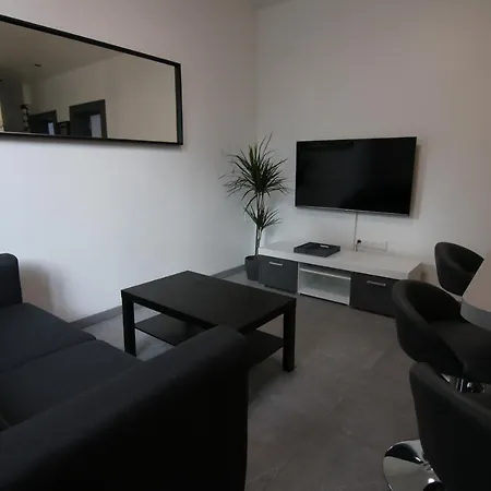 Joli Avec Petit Jardin Privatif Appartamento Charleville-Mézières